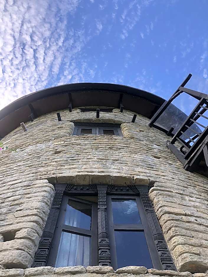 Bhanjyang Village Lodge