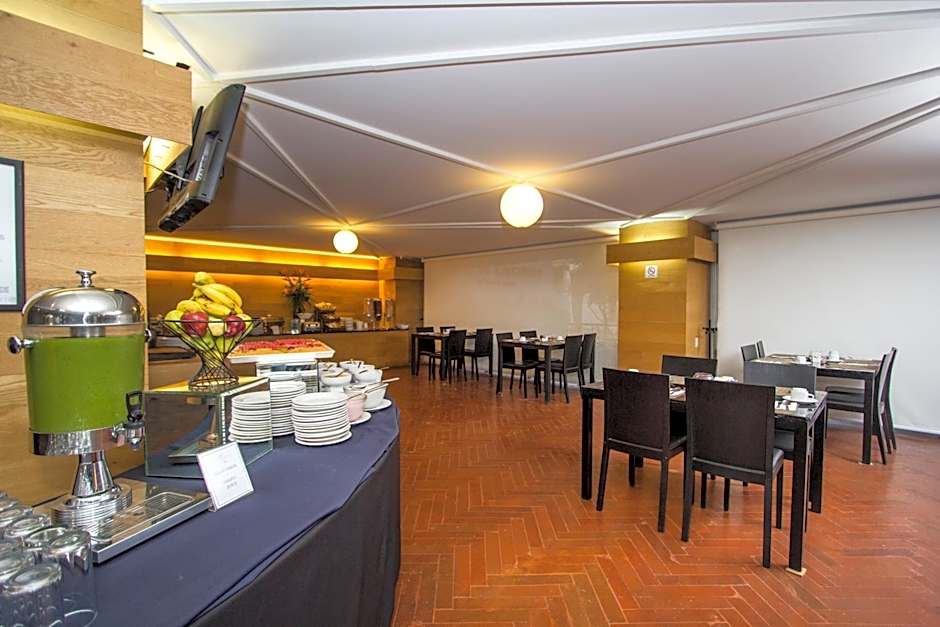 Hotel El Ejecutivo by Reforma Avenue