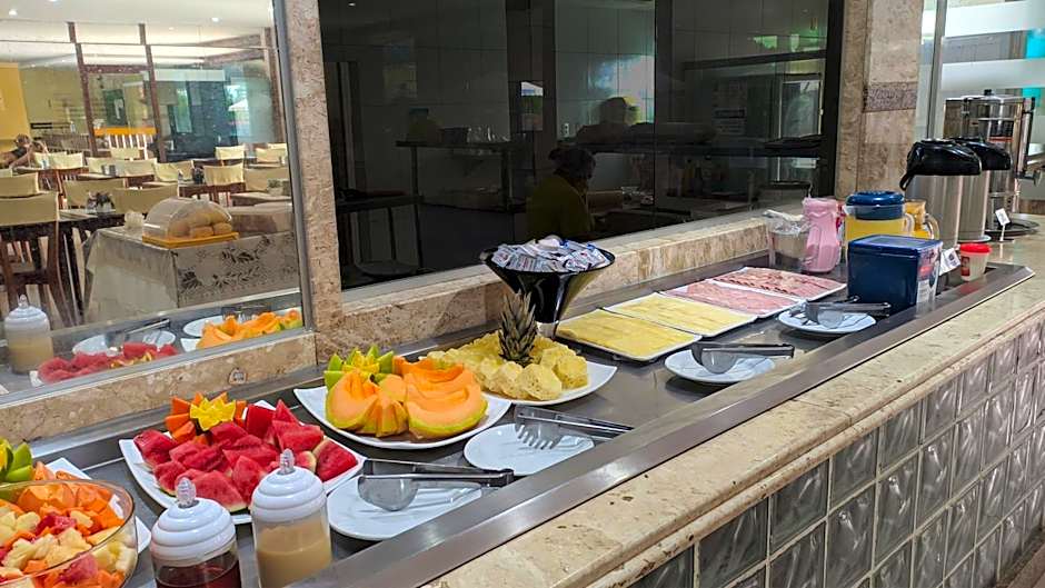 Golden Beach Hotel