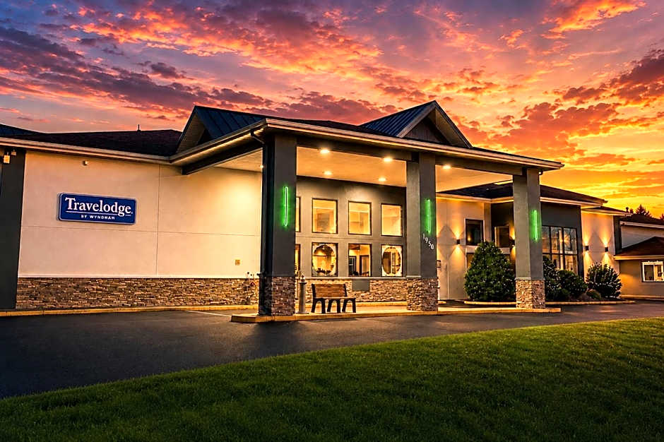 Photo 1 of 36 of Travelodge by Wyndham Rapid City/Black Hills