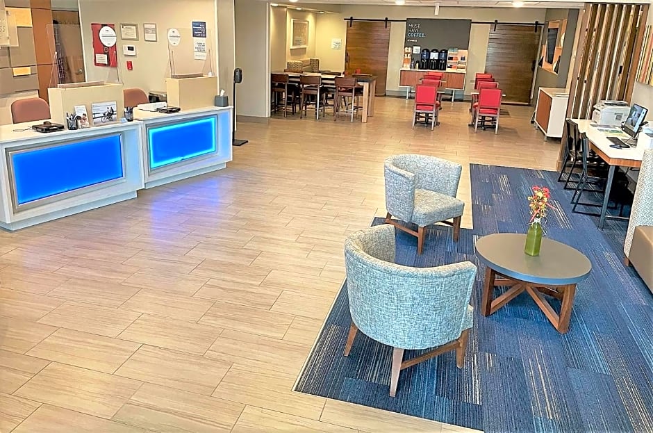 Holiday Inn Express Hotel & Suites Lincoln South By IHG