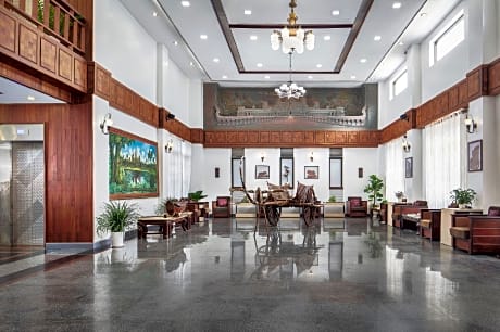 Ohana Phnom Penh Palace Hotel