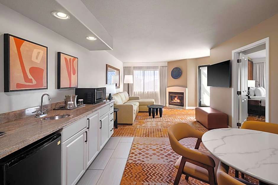 Photo 1 of 2 of 1 King Bed Suite, Whirlpool, Mountain View, Balcony