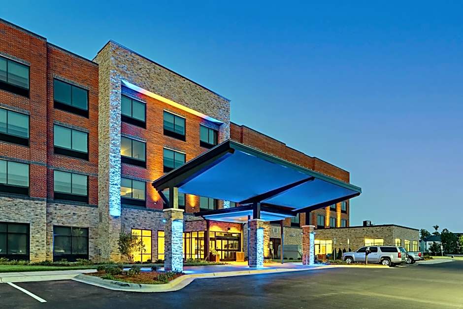 Holiday Inn Express & Suites Winston - Salem SW - Clemmons By IHG