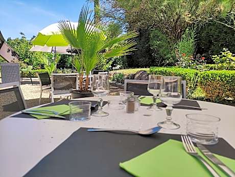 Hotel Be Guest Limoges Sud ex Black & Green