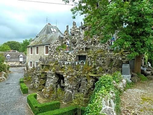 Maison de charme à Crupet et le gîte la suite