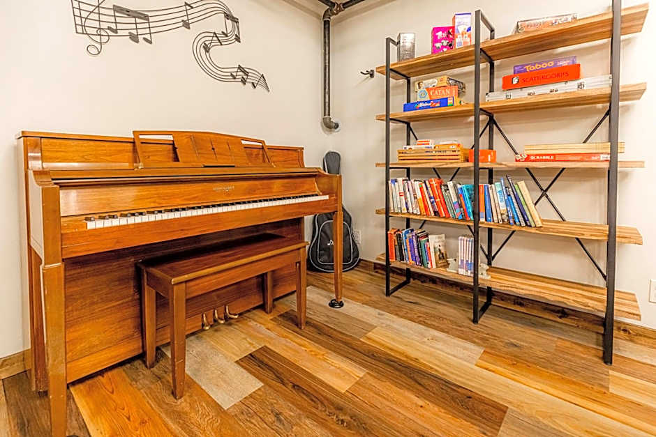 Pintler's Portal Hostel