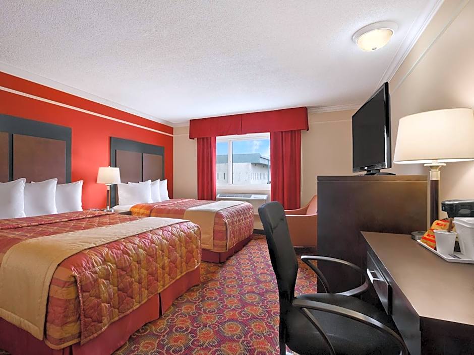 Travelodge by Wyndham Meadow Lake