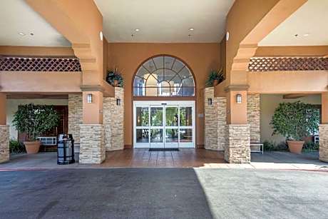 MainStay Suites Orange County John Wayne Airport