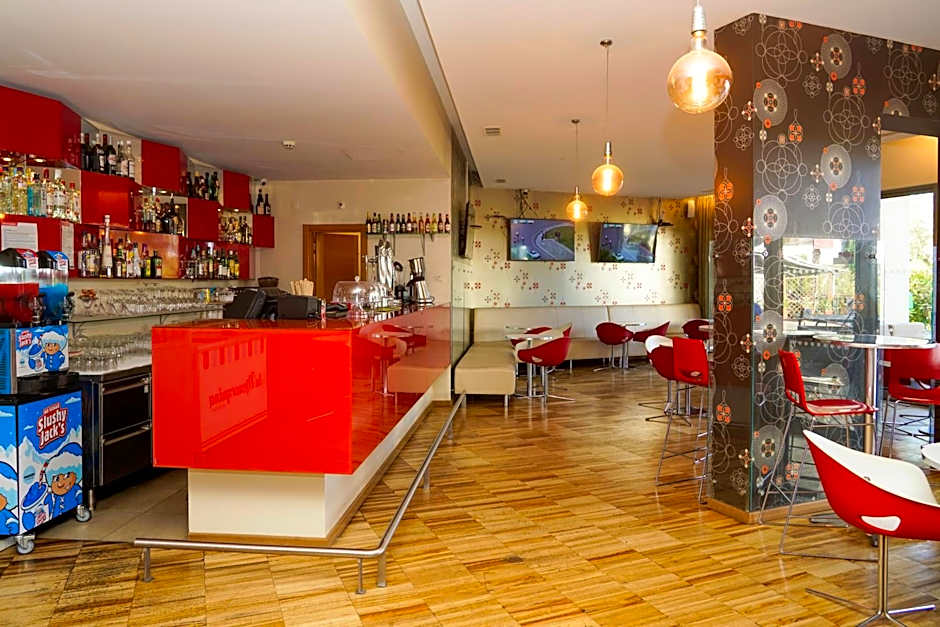 Alfagar Aparthotel