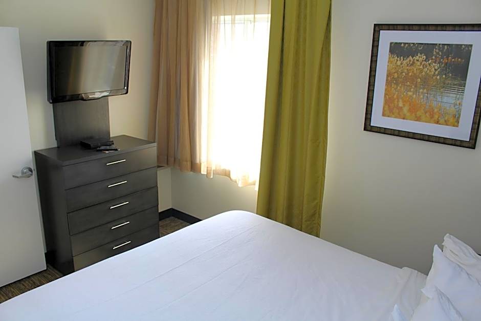 Candlewood Suites East Syracuse Carrier Circle By IHG