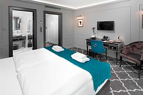 Superior Room with Balcony