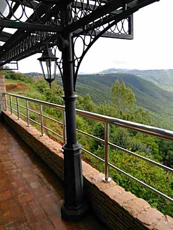 Ngorongoro Wildlife Lodge