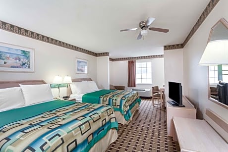 Queen Room with Two Queen Beds - Mobility Access/Non-Smoking