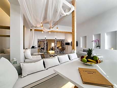 Superior Suite with Hot Tub