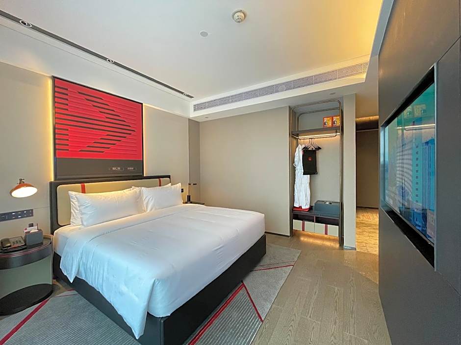 Radisson RED Guangzhou South Railway Station
