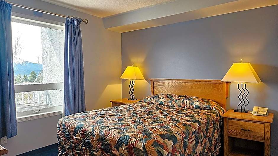 Misty Mountain Inn & Suites