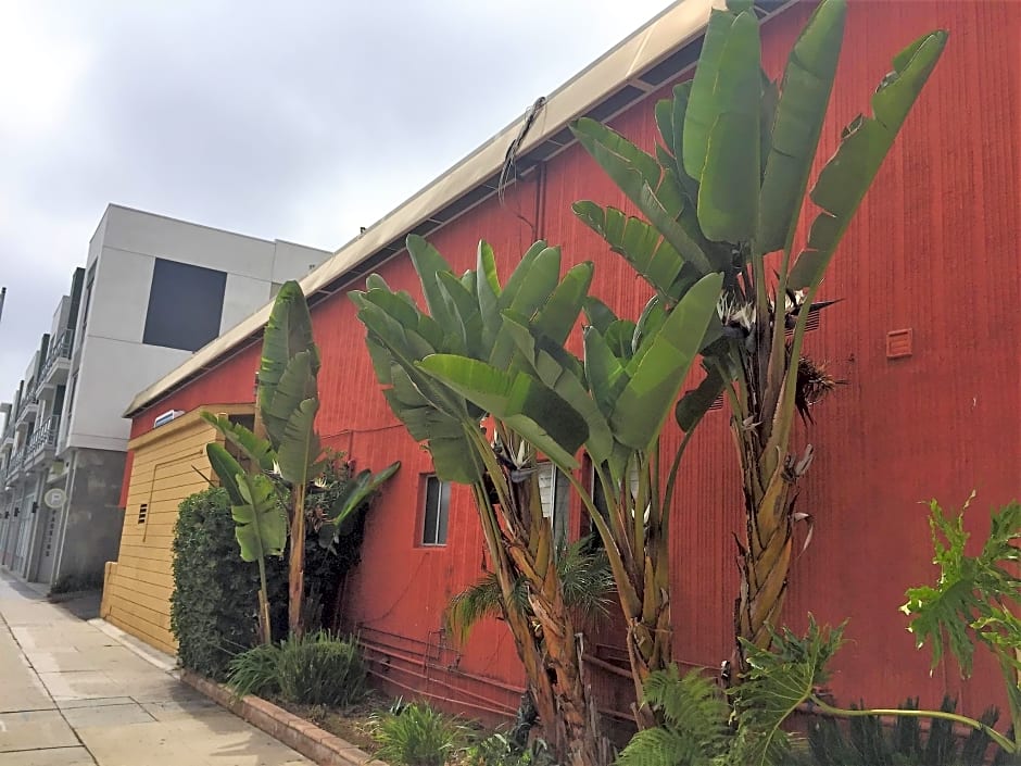 Rodeway Inn near Venice Beach