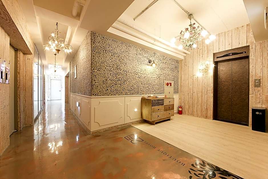 February Hotel SeongSeo