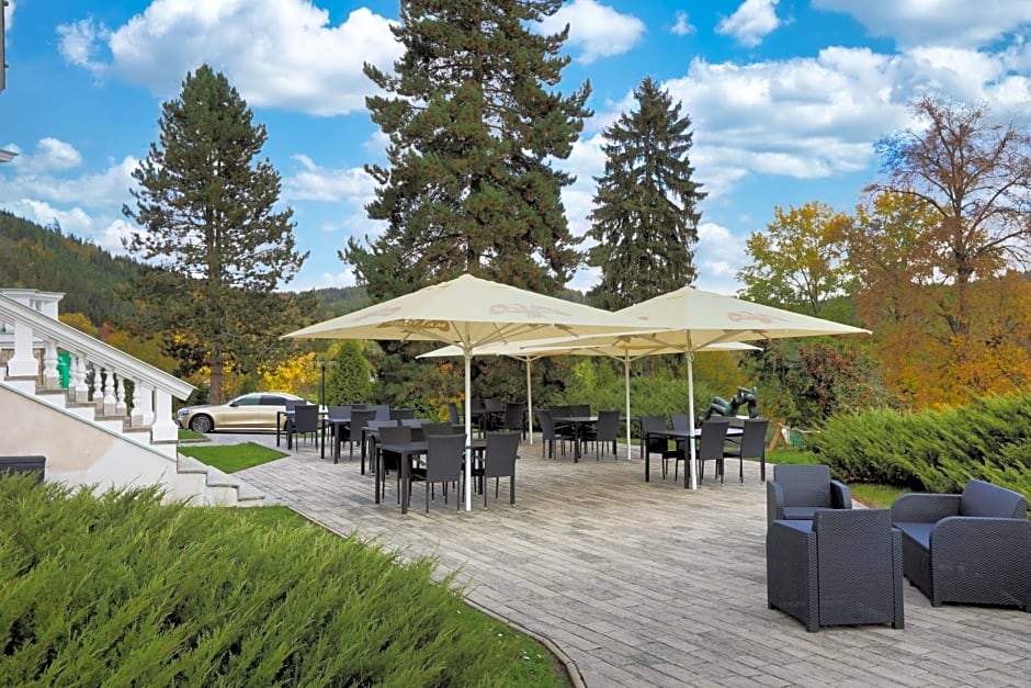 Hotel Villa Golf Cihelny