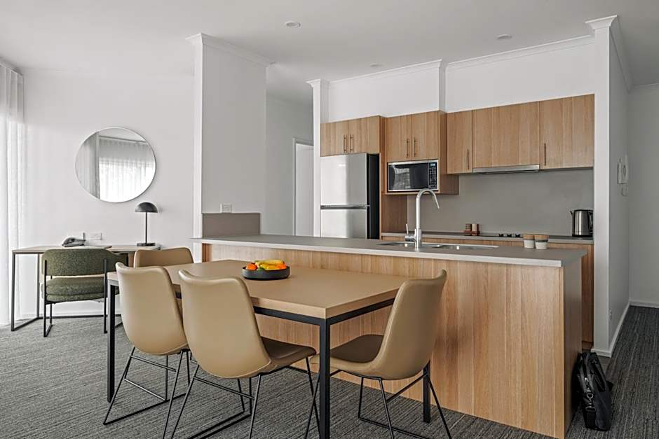 Quest Moonee Valley Hotel