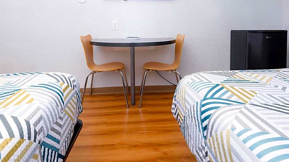 Motel 6 Ontario Airport