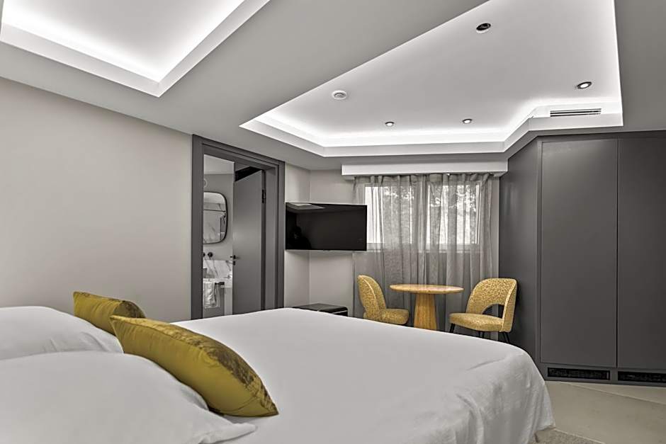 Riviera Beach Hotel
