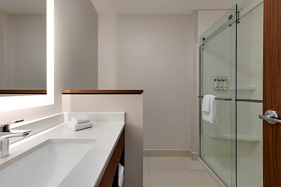 Holiday Inn Express & Suites - Dalton - Walnut Ave By IHG