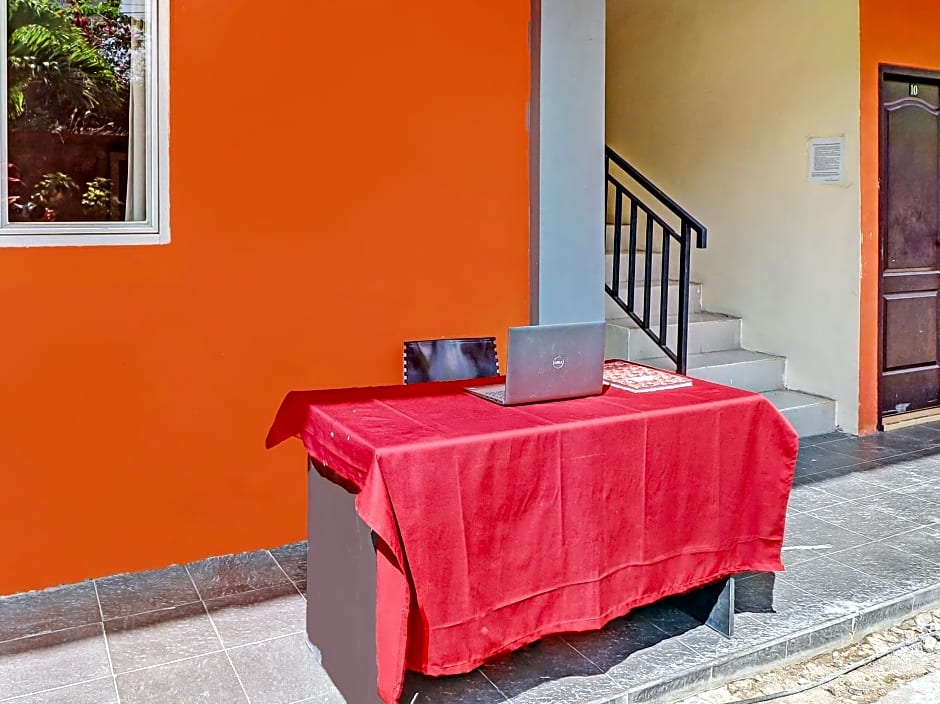 OYO 91628 Glogor Guest House