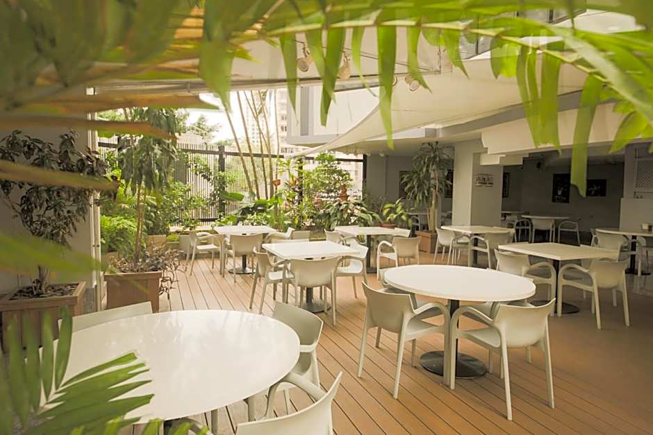 Torres de Alba Hotel & Suites