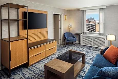 One-Bedroom King Suite with Two Sofa Beds - High Floors