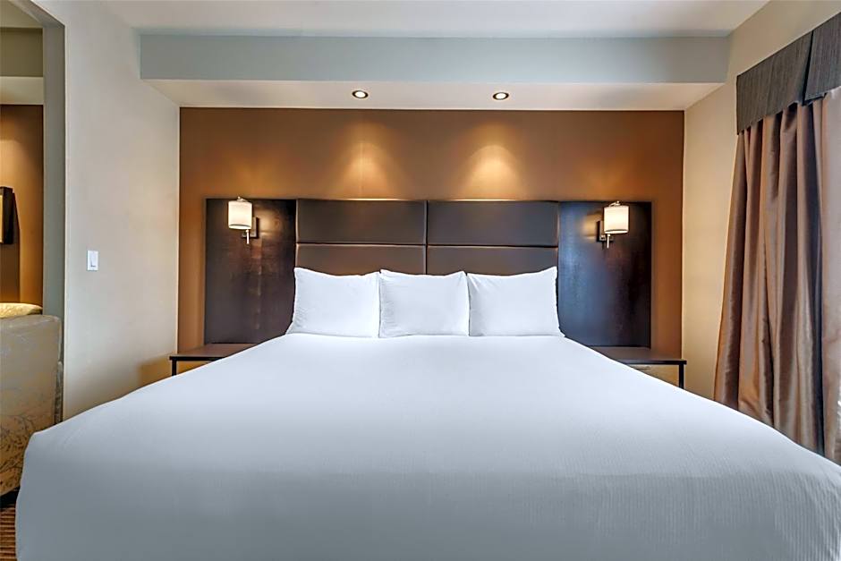 Best Western Cold Lake Inn