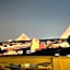The Gate Hotel Front Pyramids & Sphinx View