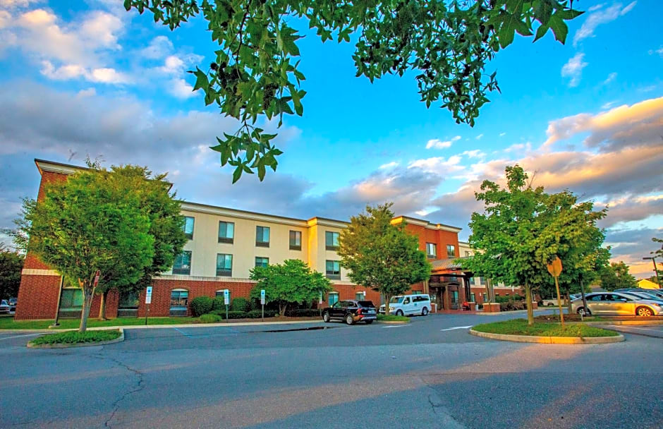 Holiday Inn Express Hotel & Suites Bethlehem Airport/Allentown area