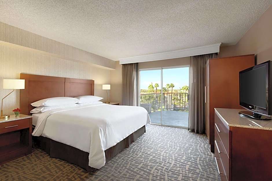 Embassy Suites by Hilton Santa Ana Orange County Airport