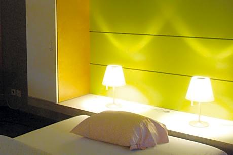 Mixed Dormitory Room