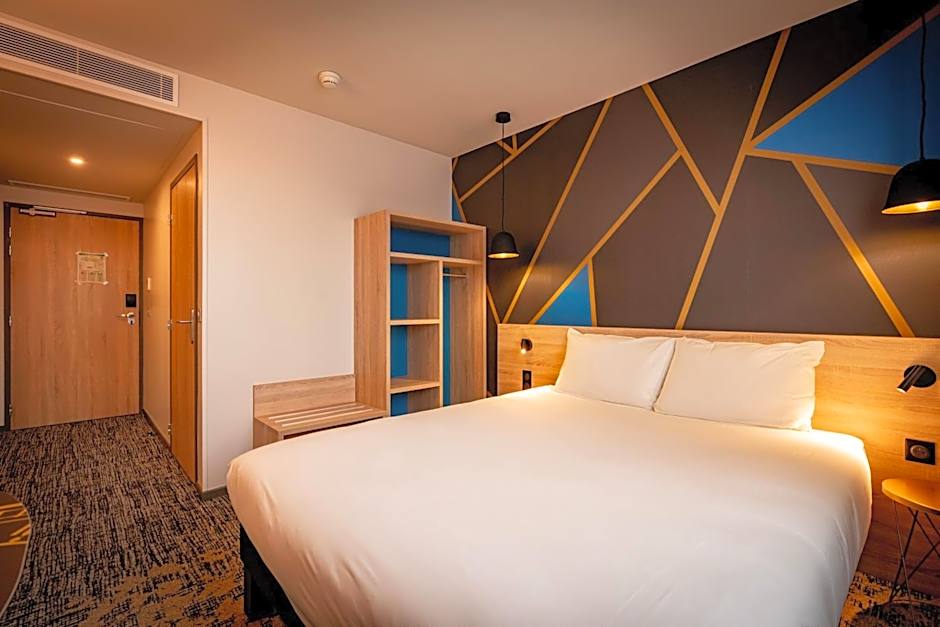 ibis Styles Valenciennes Petite Foret