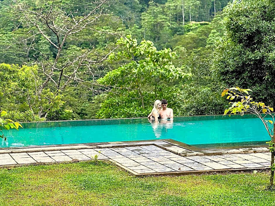 Aqua Dunhinda Villa & Nature Retreat