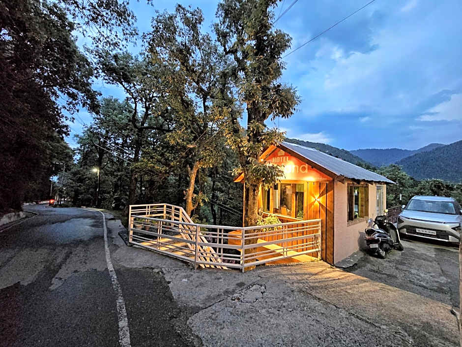 Kavin Highland - The Mall Road Dalhousie
