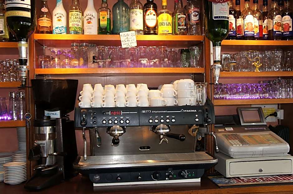 Hôtel Les Tilleuls de Pareloup à Salles-Curan