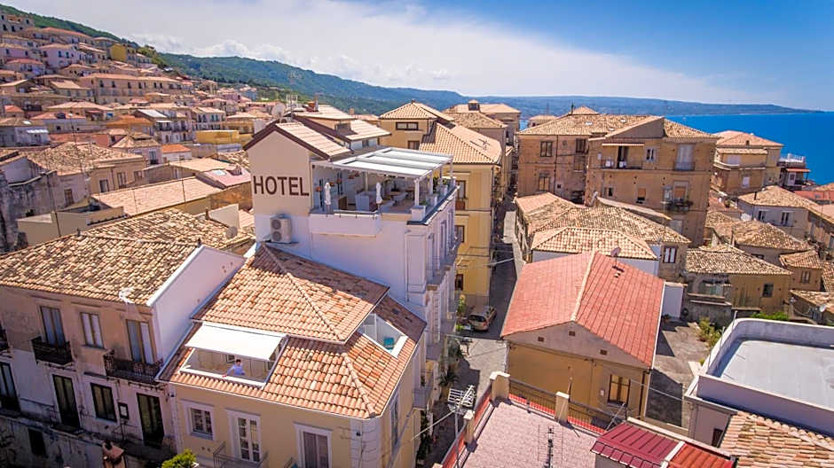 Piccolo Grand Hotel