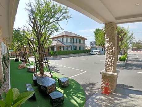 Piccolo House