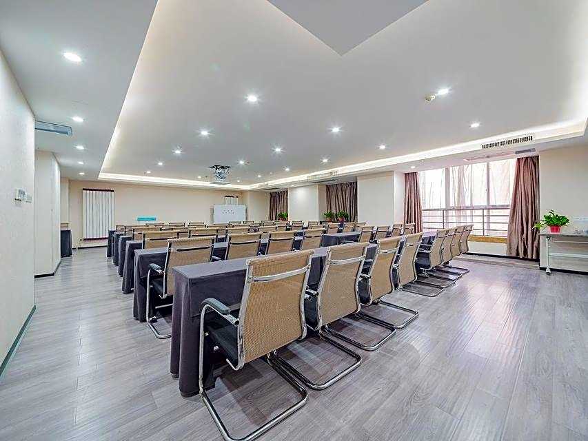 Xana Hotelle Xi'an 2nd Fengcheng Road Municipal Library Metro Station