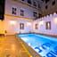 Tembo House Hotel