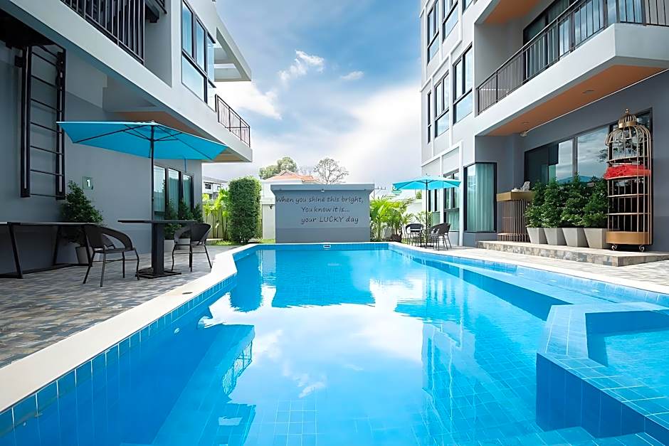 The Lucky Beach Ao Nang