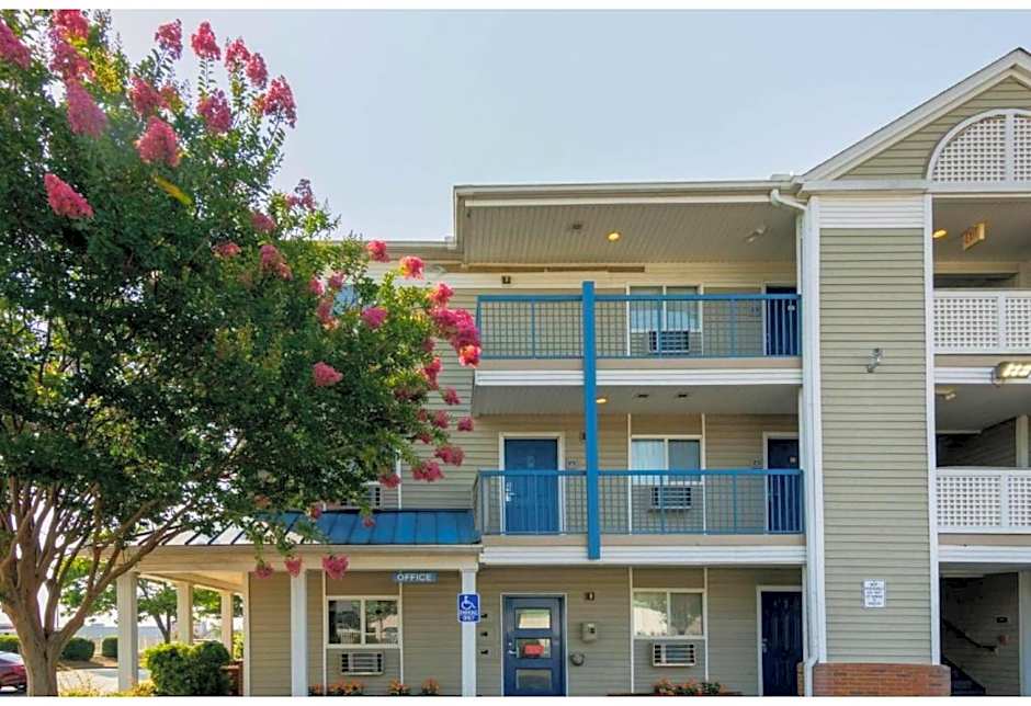 Motel 6-Fayetteville, NC - Fort Liberty Area