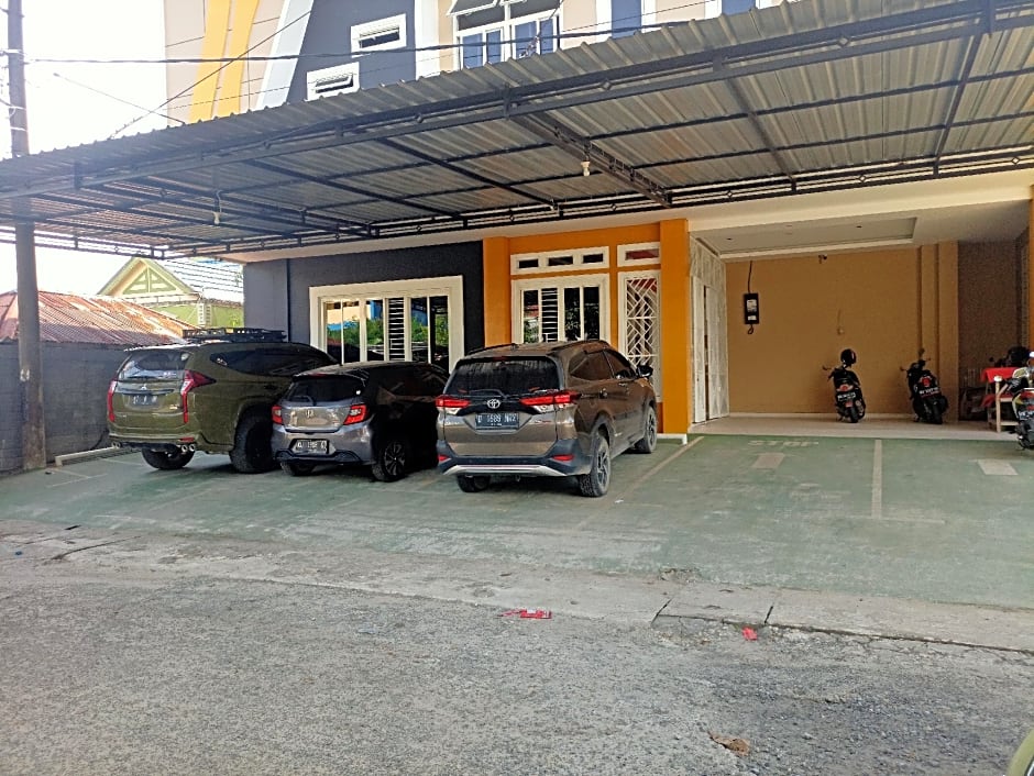 Hotel O Tri Homestay