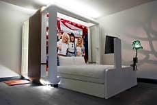 The Corner London City