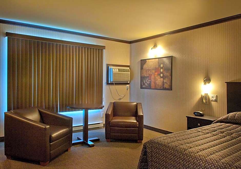 Ramada by Wyndham Laval