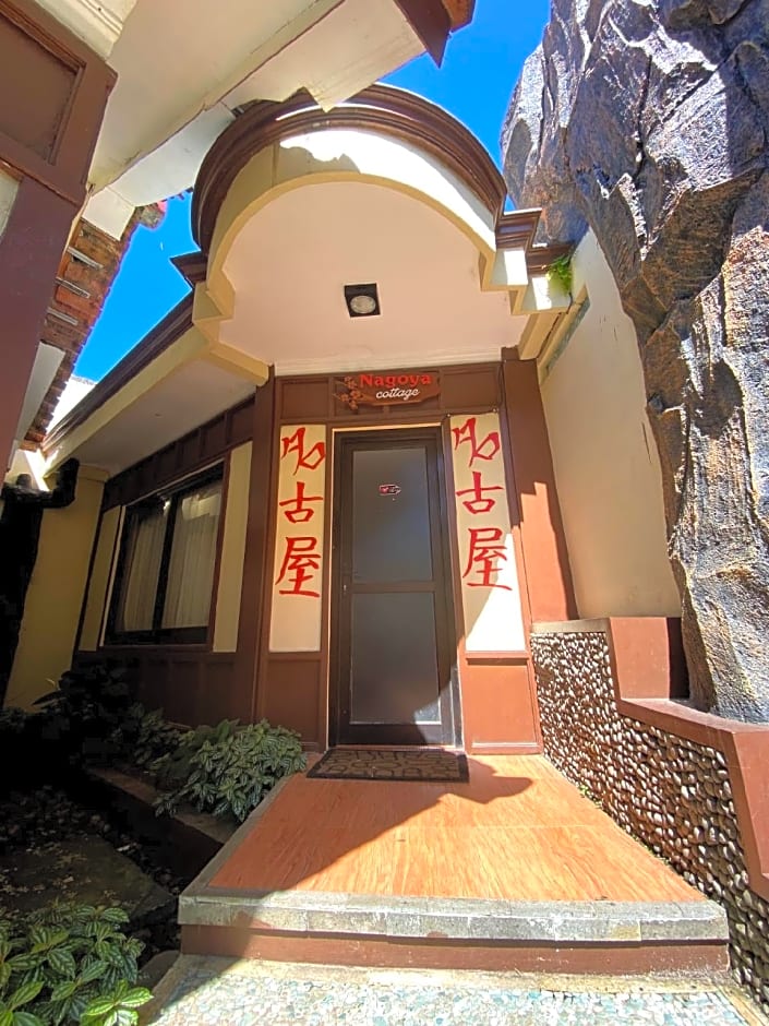 Red Chilies Hill Hotel